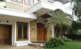 Dijual Rumah Pondok Indah 2 Lantai Siap huni