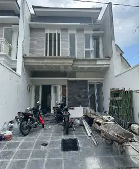 Dijual Rumah Jemursari Selatan