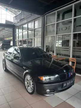 BMW SERIE 318 thn 2002