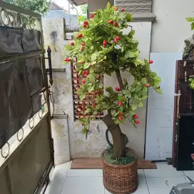 Bunga plastik hiasan ruangn