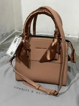 Tas Charles & Keith Nude