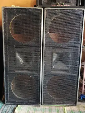 Box speaker (salon) 12
