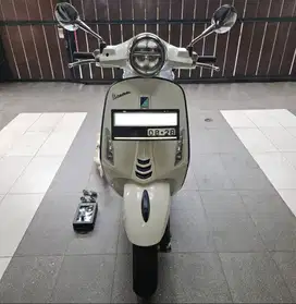 Vespa Primavera 155 CC Tahun 2023 Warna Putih