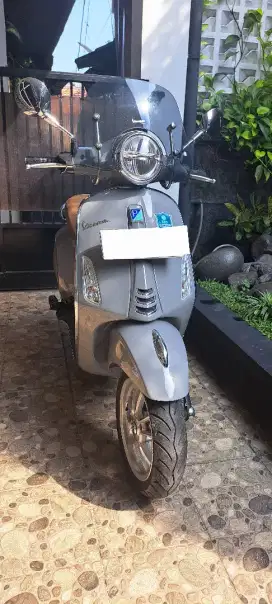 Piaggio Vespa Primavera I-Get 150 ABS
