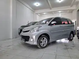 TOYOTA AVANZA VELOZ A/T, 2012