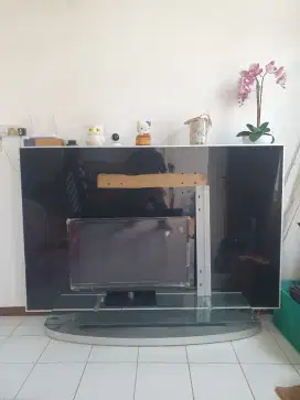 Rak televisi cellini