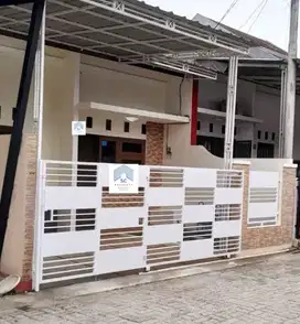 Dijual Rumah Murah!!! Siap huni di Komplek P&K Ciledug, Kota Tangerang