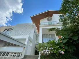 Rumah Baru Turun Harga model Scandinavian di Resort Dago Pakar
