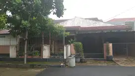 DIJUAL RUMAH HOOK – DI KOMPLEK GARUDA PERMAI, CIPONDOH