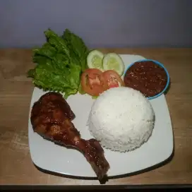 AYAM BAKAR/AYAM GORENG MAMA RAFA
