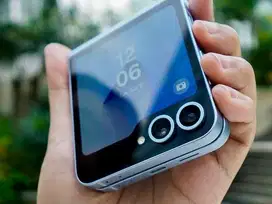 Samsung Z Flip 6 SEIN Like New Full Set Garansi ON not fold S25 Ultra