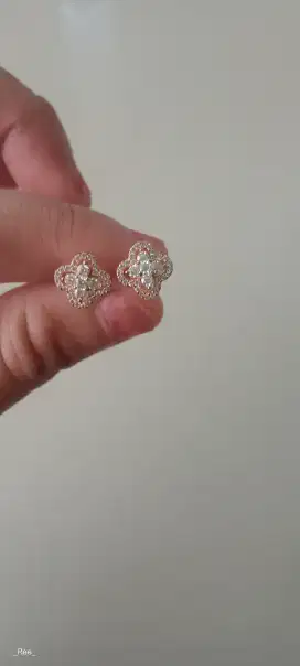 Anting Rose Gold
