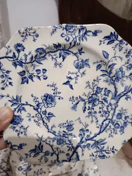 Piring cake vintage Johnson Brothers Old Bradbury 