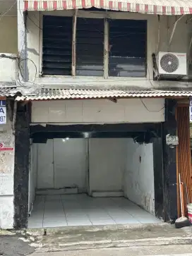 Disewakan Toko di Pademangan Lokasi Strategis