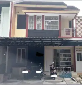 Dijual Cepat Rumah di The Castilla Bsd City