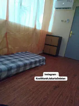 KASUR + Kost AC + Kamar Mandi Dalam / Luar + Garasi + Wifi + Dapur