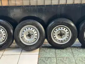 Ban mobil sigra standart velg kaleng R13