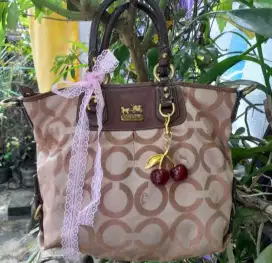 Tas Coach Jualiane Preloved.Authentic Co Shopee Jd 225K