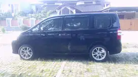 Toyota Nav1 2013 Bensin