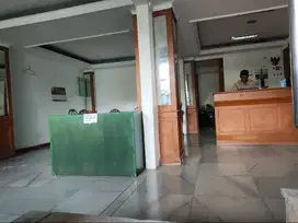 DISEWAKAN RUANGAN UNTUK USAHA PANGKAS RAMBUT ATAU TUKANG JAHIT