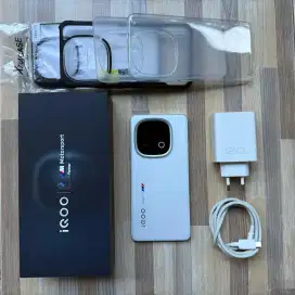 Iqoo 13 16/512 Fullset baru sebulan