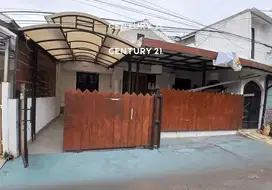 Dijual Rumah Siap Huni Dengan Lokasi Strategis Di Sektor 9