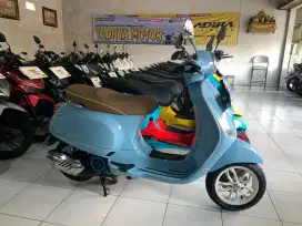 DP 1JT* VESPA LX 125 IGET 2025/YADNYA MOTOR