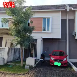 Rumah Dijual Sidoarjo di Perum Alexandria Buduran 2 Lantai