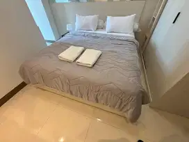 Sewa Apartemen Benson Bulanan Murah 1 Bedroom 54m2 View Pool