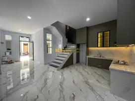 Dijual Rumah Baru Siap Huni di Komplek Icon Estate Jalan Perjuangan