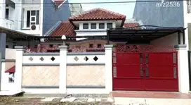 JUAL RUMAH 1 LANTAI TERAWAT SIAP HUNI - ARAYA 2