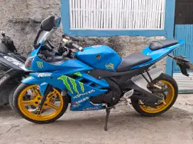 Yamaha YZF R15 V2