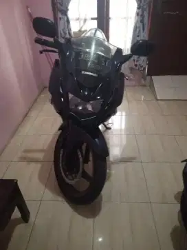 Jual gercep ninja rr warna silver sudah di repaint ke warna biru