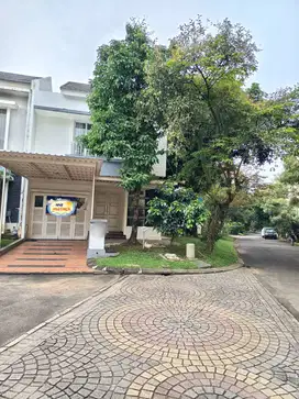 Dijual Rumah 2 lt Rapi Siap huni Sudah renov di Topaz PHG GS