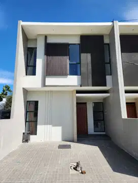 diJUAL rumah Baru di BATUNUNGGAL INDAH
