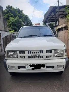Isuzu Panther Pick Up 2.5 Turbo Diesel