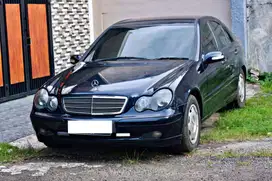 (LANGKA) blue on blue w203 C200
