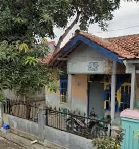 Rumah B5 sangat strategis di Jalan poros utama Villa Slawi Regency