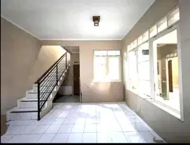 Dijual Rumah Rapi Siap Huni Di Regency Melati Mas