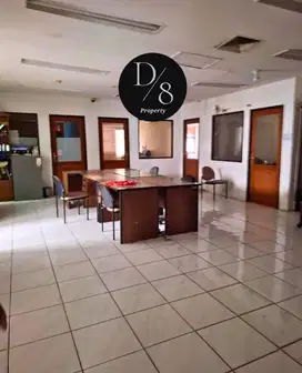 Gedung komersial di Menteng. LT.662/LB.1500. 3Lt. SHM. Harga 75M nett