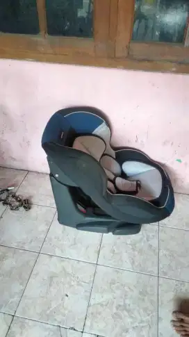 Di jual car seat baby masih mulus normal