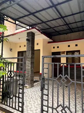 Dikontrakan Rumah 2 lantai