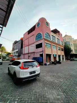 Ruko Hook Strategis Parkiran Luas di Daan Mogot Baru Jakarta Barat
