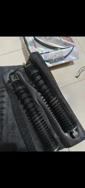Shock belakang honda PCX