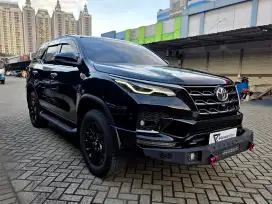 Toyota Fortuner 2.8 VRZ GR Sport Diesel AT Hitam 2024 KM6rb ANTIK