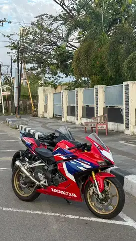DIJUAL NEW CBR250RR SP QS TRICOLOR (LOW KM)