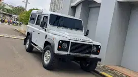 Land Rover Defender 2.2L 110 SW Long 5 Door 4x4 Turbo Diesel MT 2015