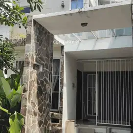 Dijual Rumah Bagus Strategis Siap Huni Di Bintaro Sektor 9