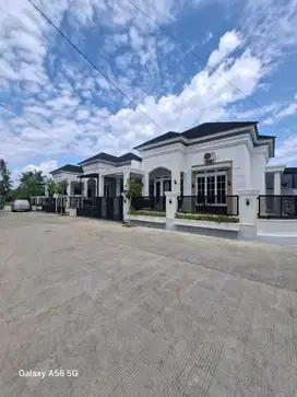 PERUMAHAN DI LOKASI PROSPEKTIF DI PADANG