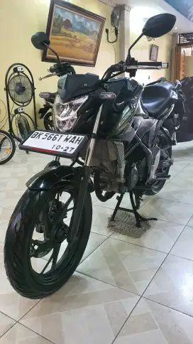 CB 150 R V2 Mantap Ellegant 2017-odomtr 16.000 KM-plaza motor
